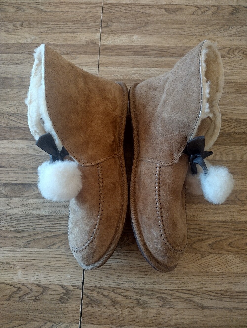 Women's UGG Australia Kallen 1017541 Tan Sheepskin Pom-pom Slippers - Picture 5 of 8